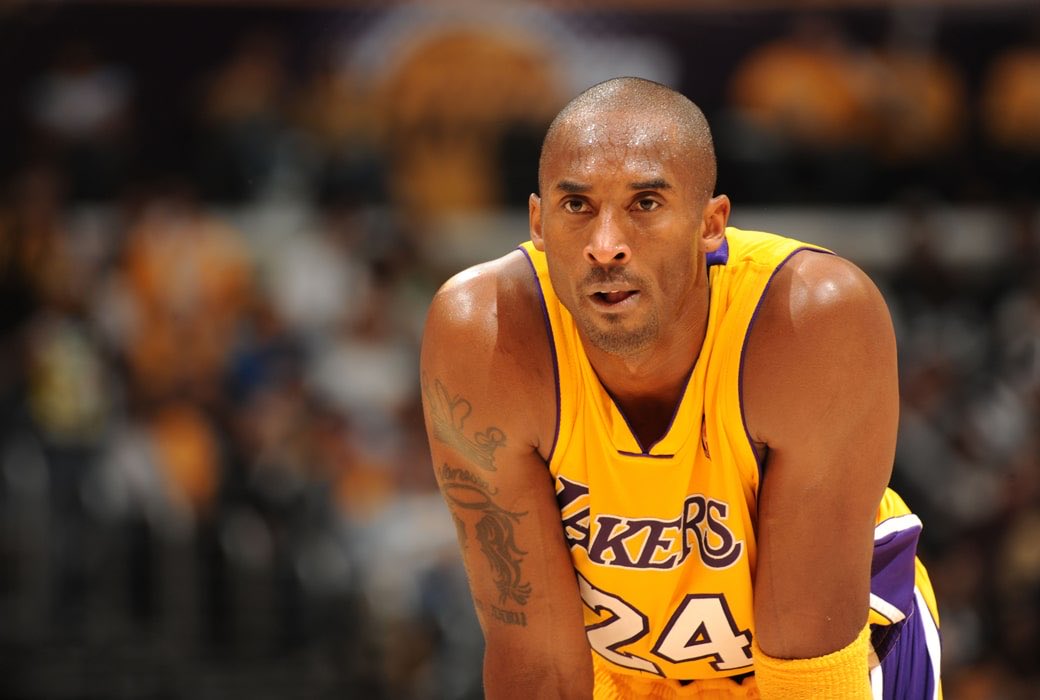 BGNHoops's tweet photo. This stretch by Kobe was insane 

2006: 35.4 PPG | 1st Team All-Defense
2007: 31.6 PPG   | 1st Team All-Defense
2008: 28.3 PPG | 1st Team All-Defense
2009: 26.8 PPG | 1st Team All-Defense
2010: 27 PPG      | 1st Team All-Defense
2011: 25.3 PPG   | 1st Team All-Defense

Was elite on both ends of the court.