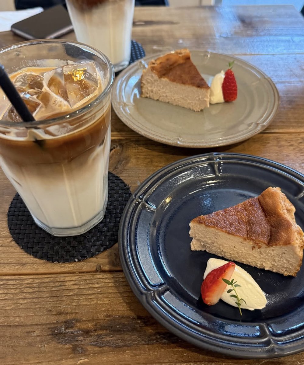 4gekiMachan555's tweet photo. 皆様、おはよう御座います❣️
本日の朝は
のんびりと、
ケーキ🍰を食べながらの
スロースタートです！
職場では今月の🎊イベント🎊が！？

#浦安
#朝ケーキ https://t.co/U2XsH1zQOp