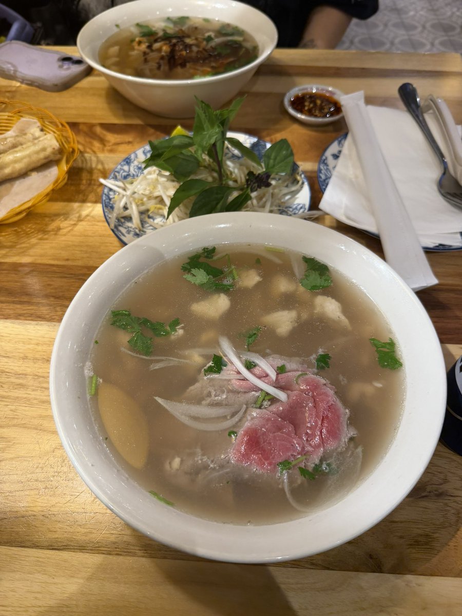 zoloftyn's tweet photo. pho was yummy https://t.co/fDXT8ySvVi