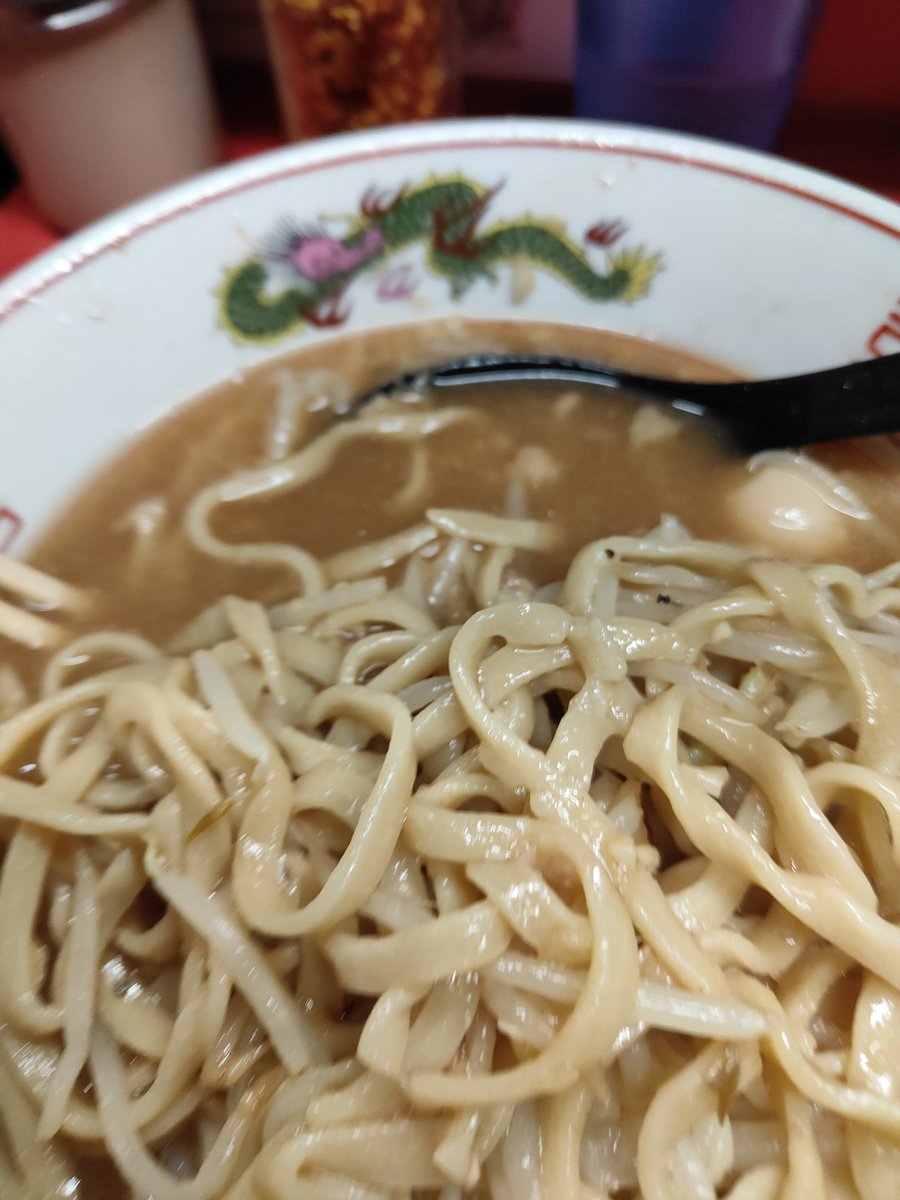 Jiro_of_Zeon's tweet photo. すかさず 大(375g)全マシ味付け玉子🫚ショウガウズラ

@jirolian @RamenJiro_bot
#ラーメン二郎 #二郎行列チェッカー
#ラーメン二郎環七一之江店 
1人 待ち 09:39
あー送信してないw

10:02 退店

個人的に過去一熱々かつ
劇的に乳化が美味すぎて完食完飲

かつアブラヘビー無し
ヽ(ﾟ��ﾟ)ﾉｳﾏｰ♡ https://t.co/4hdrSKGGPB