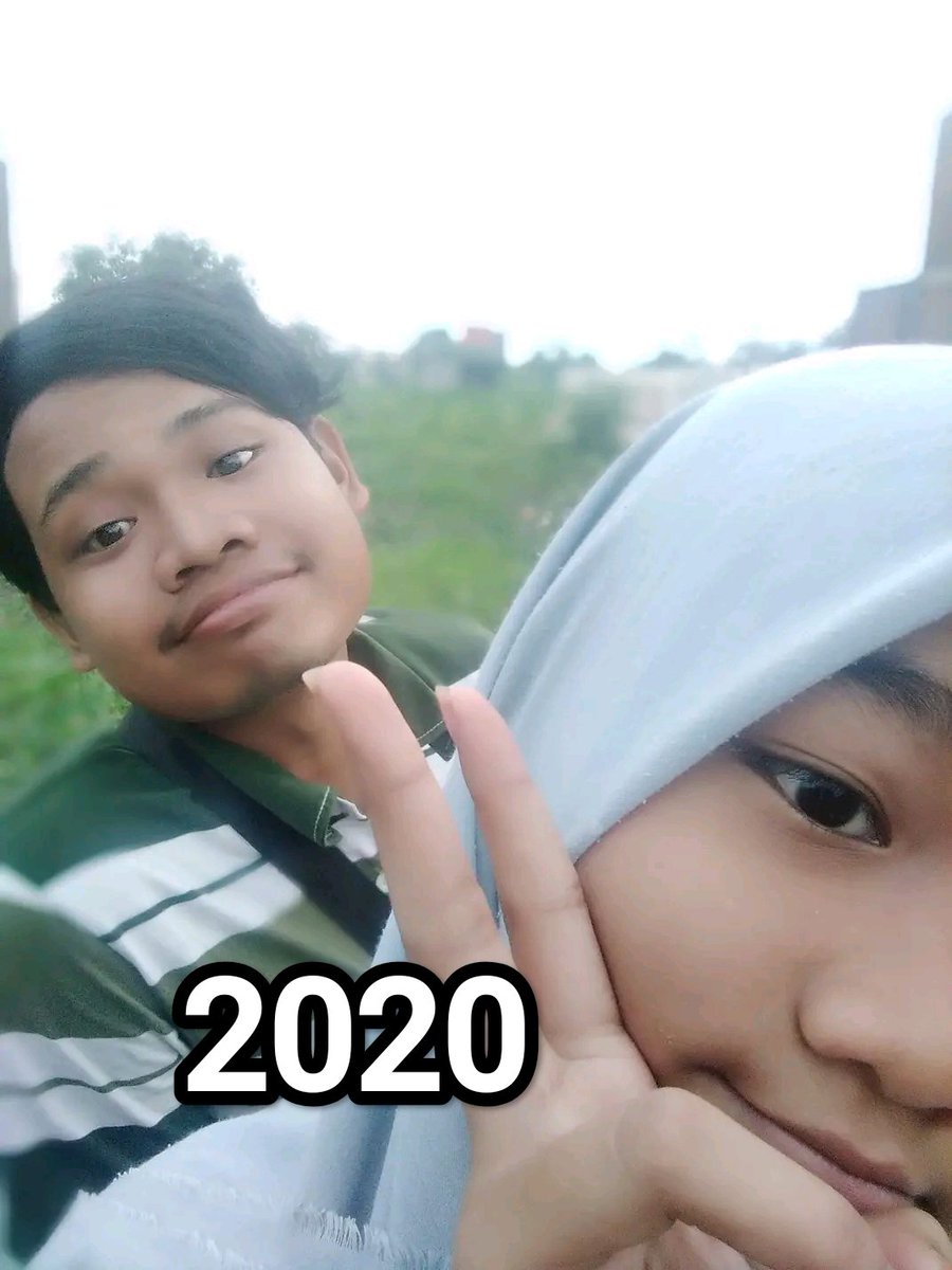 imasputra12's tweet photo. Saudaraku adik cantik usia 20 (normal hear)
Sekolah TK SD SMP ijazah โ
SMK โ
Skrg gak kerja adik ๐
Masih adik hp main lama
Jual es mambo saya dan ibu berdua ke sekolah atau taman
#rezeki #bisu #tuli #sekolah #adik https://t.co/HhNZeGsOza