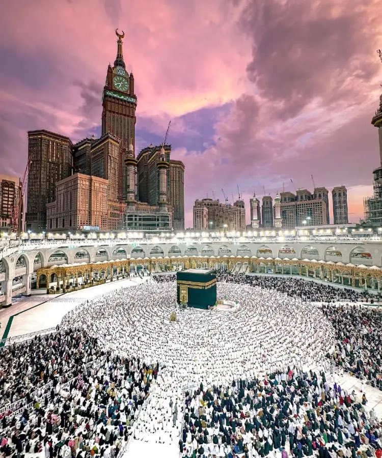 a_sbm88's tweet photo. تبت يدين اللي نوى لك بـ نيه
تبت يدينه مثل ما تب ابو لهب

يا موطني حنا فدا لك هنيه
وعذالك يغارون لانك على الشهب

متعليً في راس عيطا كذيه
شامخ ولا هزك مدافع ولا رهب
˼الشـوق 
💚💚🇸🇦💚💚
#صوت_الانذار https://t.co/IkVrgbzHbS
