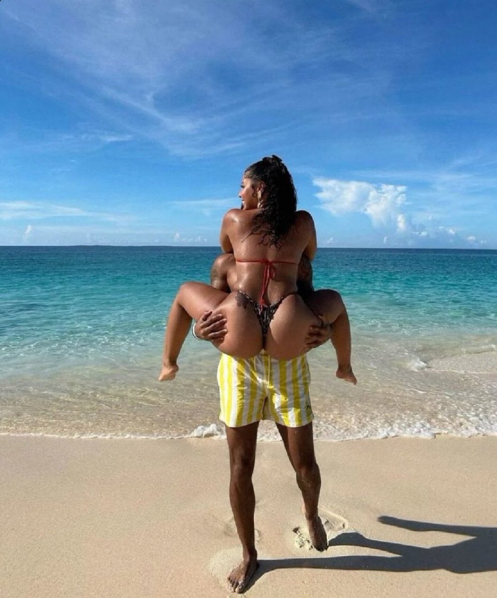speedfromtexas's tweet photo. Get in the gym now so you can lift her on the beach….. https://t.co/Rs7O6b9KEV
