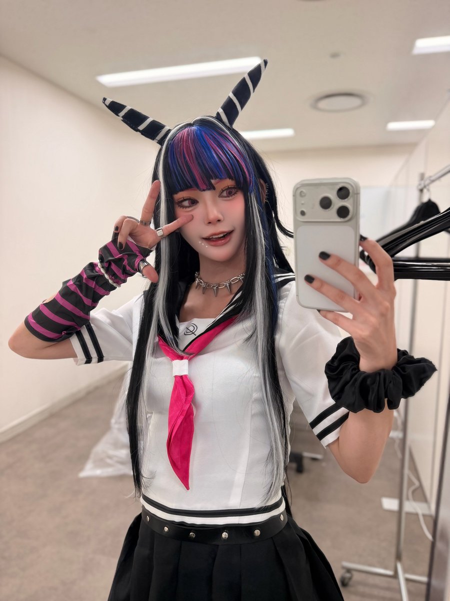 risa_smash's tweet photo. 澪田唯吹っすーーー！！」
超高校級の軽音楽部🎸⚡️
澪田唯吹のコスプレで参上っす〜〜！！！

本日から3日間、#TGS2026
『スーパーダンガンロンパ2×2』ハピネットブースに出演します💗

会場でみんなに会えるの楽しみにしてるっす！
幕張メッセでお待ちしてまむ☆🤘

#ダンガンロンパTGS https://t.co/1yBBeH70Rb