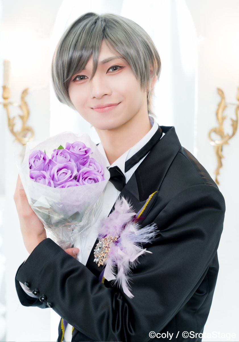 myhero_stage's tweet photo. 【ビジュアル解禁📸】
舞台『スタンドマイヒーローズ』1周年記念イベント
https://t.co/BAzfRSgtXN

【都築兄弟】都築京介 役 #工藤大夢
@KudoHiromu

#舞台スタマイ #スタマイステ
#スタマイ

【一般販売チケット（先着）】
URL：https://t.co/JfglCoKaCZ
期間：～10月13日（火）19:00

キャスト陣は今回のイベント用の衣装を纏ったキャラクタービジュアルで登壇✨
皆様とともに舞台化1周年のお祝いができることを、キャスト・スタッフ一同楽しみにしております🎉

☆会場☆
東京証券会館
https://t.co/kKq5hFo5PY

☆スケジュール☆
2026年10月17日（土）・10月18日（日）
昼の部：13時開演
夜の部：18時開演
※キャストによるトークを中心としたバラエティイベントとなります。
※約1時間30分～2時間を予定、途中休憩なし。

☆出演キャスト☆
【マトリ】
青山樹 役：太田裕二
由井孝太郎 役：岡延明
関大輔 役：坂口実成夢
夏目春 役：石渡真修
渡部悟 役：服部武雄
泉玲 役：佐倉花怜

【警視庁】
朝霧司 役：結城樹
菅野夏樹 役：白石康介

【Revel】
桧山貴臣 役：今井俊斗
大谷羽鳥 役：北出流星
神楽亜貴 役：松原凛

【都築兄弟】
都築誠 役：笠原織人
都築京介 役：工藤大夢

【九条家】
新堂清志 役：御堂耕平
山崎カナメ 役：高梨怜
桐嶋宏弥 役：新井將
九条壮馬 役：八神蓮
宮瀬豪 役：千葉瑞己

☆映像出演☆
今大路峻 役：田原廉（【マトリ】）
荒木田蒼生 役：新井雄也（【警視庁】）
服部耀 役：瀬戸祐介（【警視庁】）
槙慶太 役：輝山立（【Revel】）
＆
【瀬尾研究室】
キャスト発表＋映像出演企画を予定
※キャラクターとしてではなく、ご本人としての映像出演となります。

☆お見送り会について☆
回替わりでキャストがお見送りをさせていただきます（イベント登壇キャストのみ）。

①10月17日（土）13時【九条家】
②10月17日（土）18時【Revel】
③10月18日（日）13時【警視庁】【都築兄弟】
④10月18日（日）18時【マトリ】

※出演者は変更になる可能性がございます。予めご了承ください。

☆チケット☆
チケット：8,800円 (税込)

その他、ご案内ページ内の注意事項をよくお読みの上、お申し込みください。