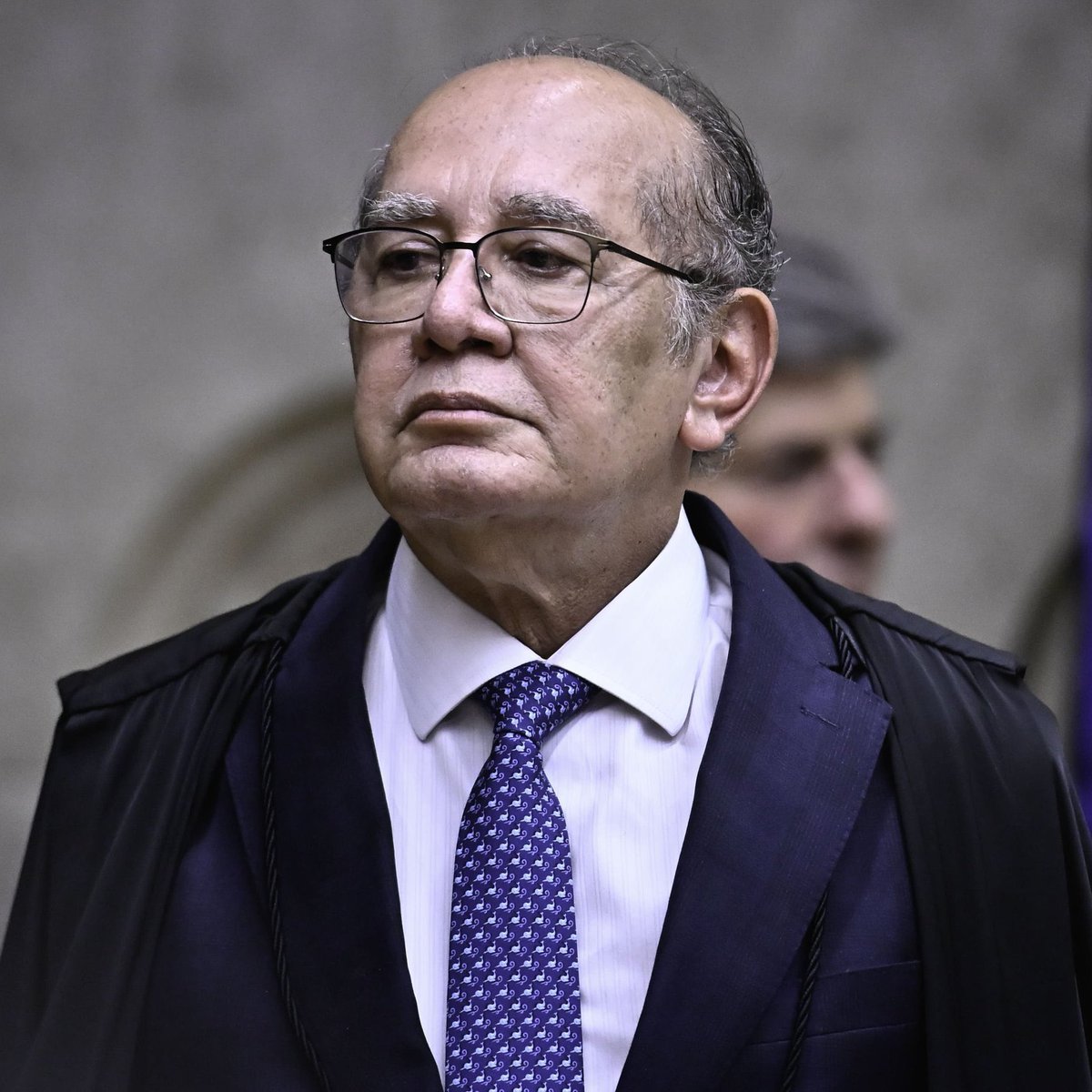flagrapop's tweet photo. ✅ 🚨 ATENÇÃO: Ministro Gilmar Mendes (STF) valida o decreto de Lula que AUMENTA o Bolsa Família em 15,04% e diz que a medida não viola a legislação eleitoral. https://t.co/yeuHuZQjzF