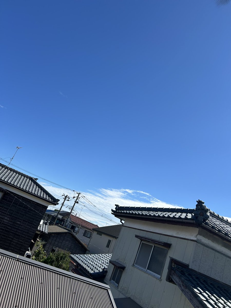 tousi10vm's tweet photo. 気持ちがいい😚
飛行機の音も♪✈️
最高な1日の始まり🫶 https://t.co/NHoqYjUYxx