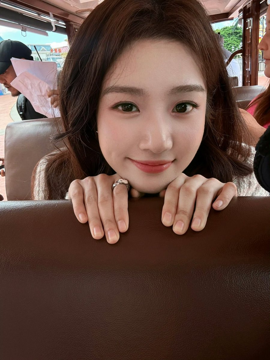 gimpigone's tweet photo. 이쁜데 애교많은 여성한테 한없이 관대해지는 편 https://t.co/kILGhJBsqI