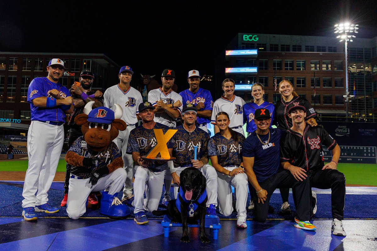 DurhamBulls's tweet photo. What a squad 🤩

Team Bull Dragons takes the win - Rick Ankiel, Michael DiMartini, and Ana Gold are the Durham champions! https://t.co/45ARddMEls
