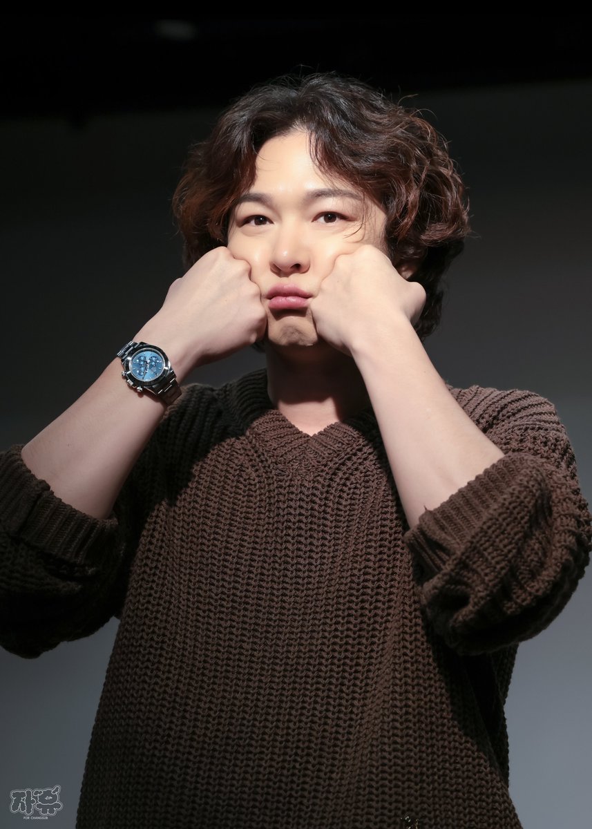 freedom_of_cs's tweet photo. 260918 리스닝파티 #이창섭 
#LEECHANGSUB @LeeCS_BTOB 

볼찌빵 창섭이라니...(감격) 
귀여운 포즈 요청주신 짱친님 최고... https://t.co/4lh27IJxcT