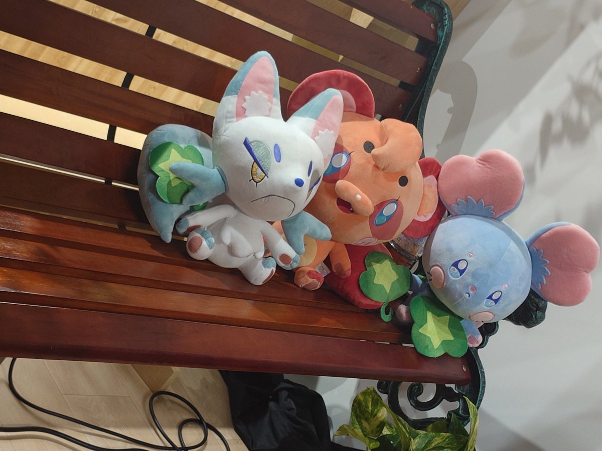 lie29_1's tweet photo. 雨予報とのことで！
無事ミニアクスタとゲーフリのフリーク冊子を確保出来ました！ https://t.co/R2D5jaFFHk