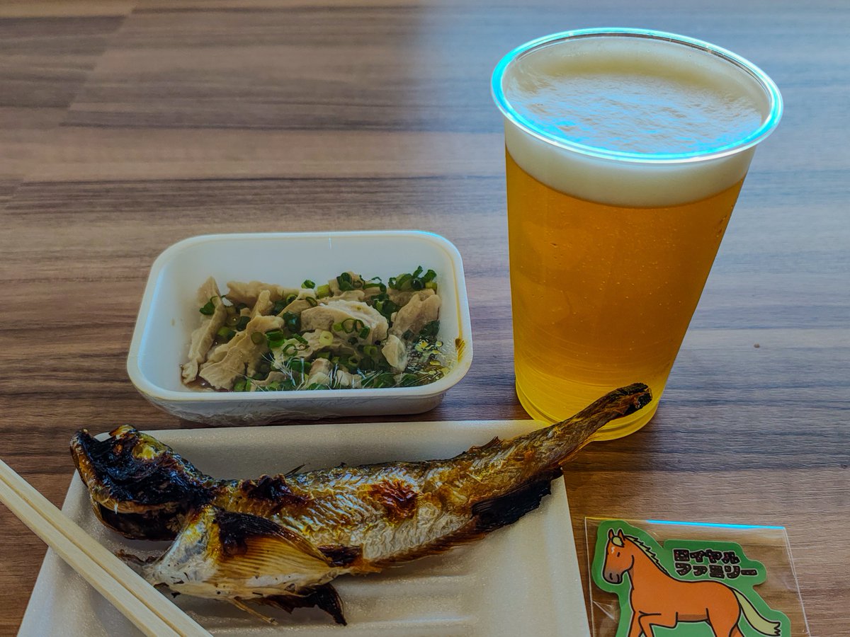 uma_yu3's tweet photo. 土曜の朝から飲む🍻は美味いんやなって
仁川は和食のアテがあるからたすかる https://t.co/lEUvsN86nf
