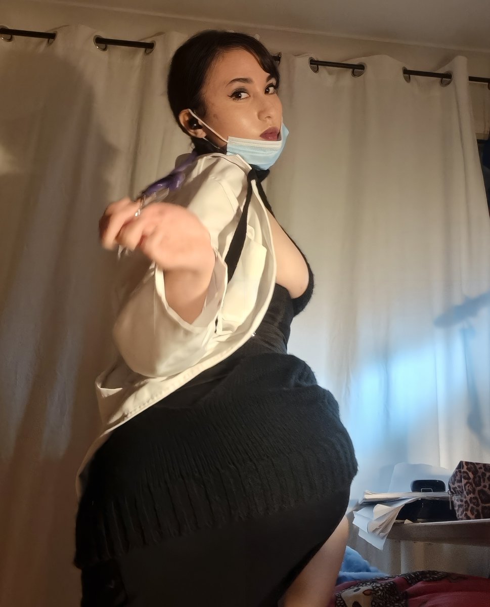 ZygZu2's tweet photo. Cosplay versions https://t.co/JlYlE4LvwE