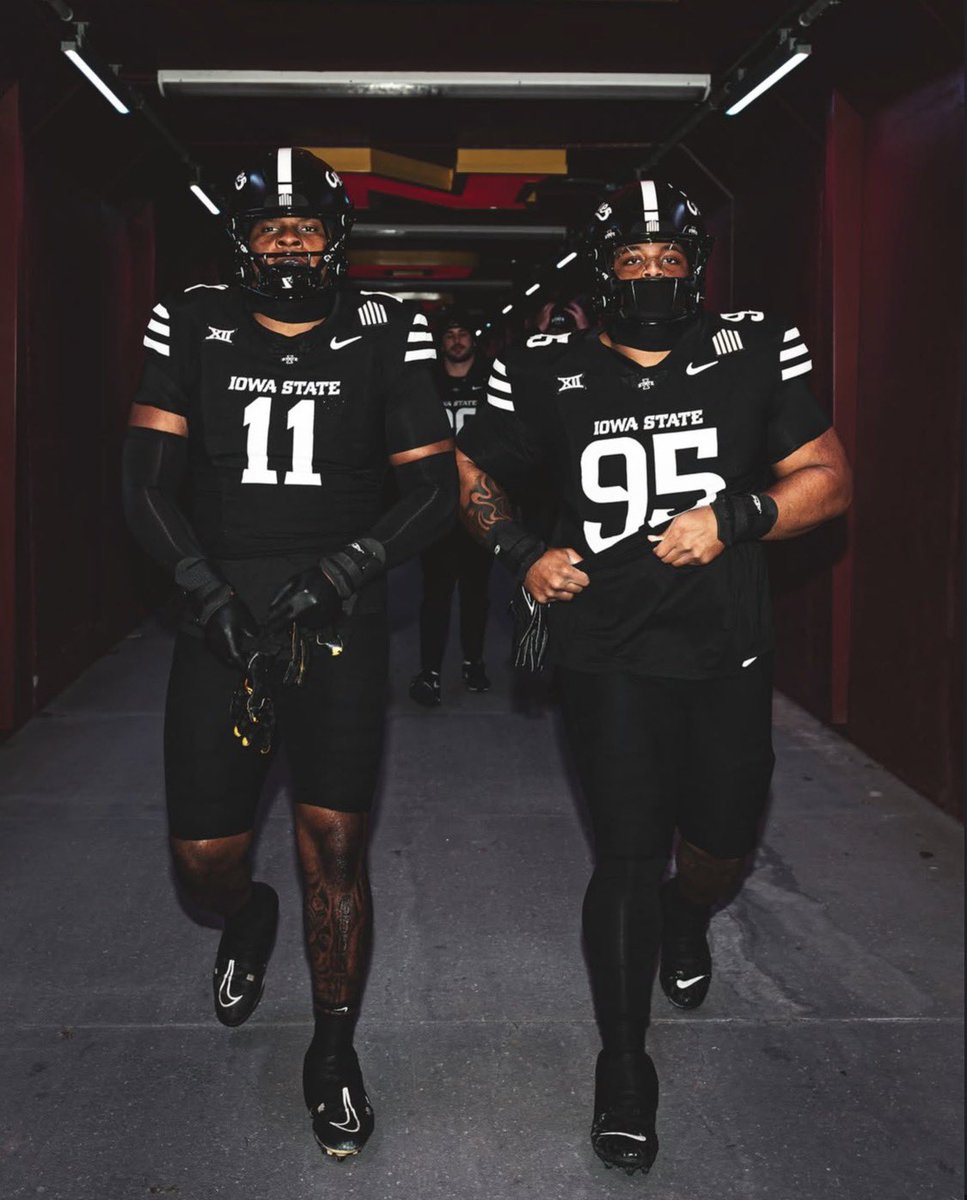 eli5kk_'s tweet photo. After a great call from @RickyCiccone i am blessed to receive an offer from Iowa state!! @AllenTrieu @ChadSimmons_ @TheD_Zone @MIexposure @TheUCReport @247Sports @On3 @Rivals @CoachAronde @KC_CoachTP https://t.co/yoJYqmSp7e
