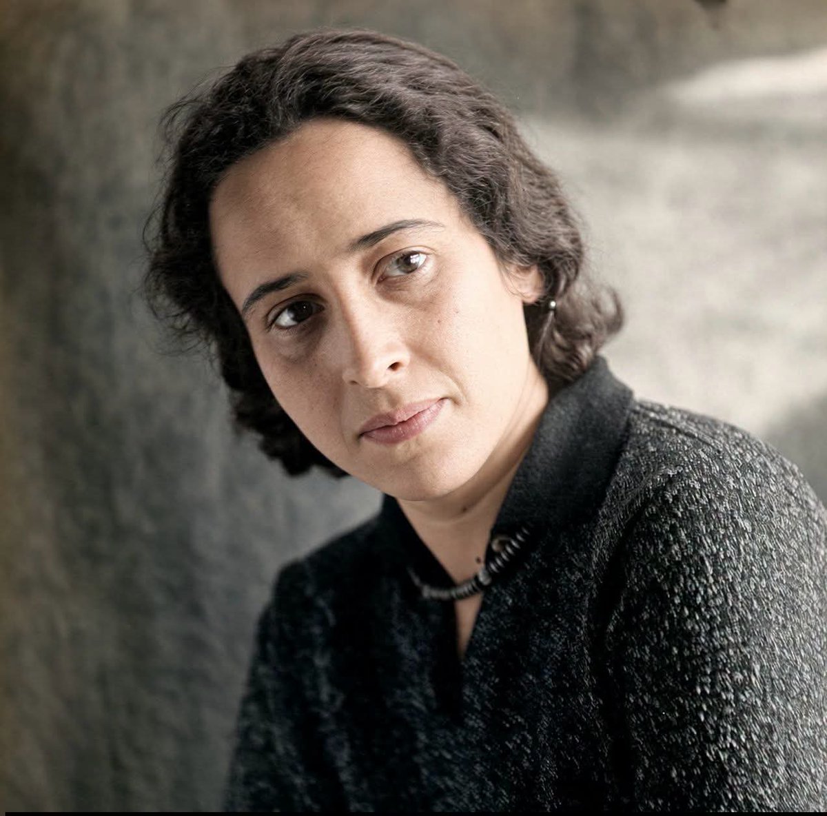 ManuelGarciaOri's tweet photo. “Mentir constantemente no tiene como objetivo hacer que la gente crea una mentira, sino garantizar que ya nadie crea en nada” Hannah Arendt https://t.co/rsSS425W0q