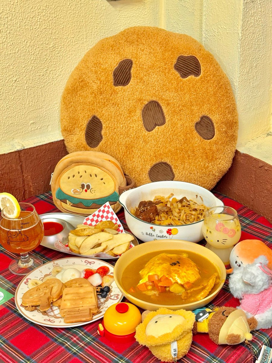 bonbs876667's tweet photo. Nothing beats midweek pick-me-ups! Sharing these crispy, sweet rice puffs with my crew—small joy hits different https://t.co/WMbJdWx1Xx