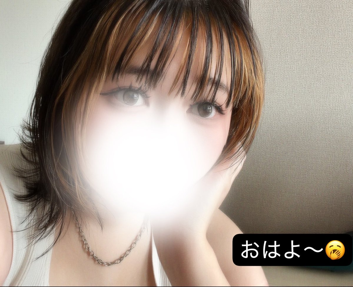 uni__00__'s tweet photo. おはようございます🫶🏻
本日10:00〜14:00と、19:30〜23:00です!!
休憩頂いて夜も頑張ります♡
とりあえず昼間、遊び行く前にうなに会いにきてください🐈‍⬛🤍
今日はぎゃるもーどなのでまつげ長め👀 https://t.co/cY3PQoP00e
