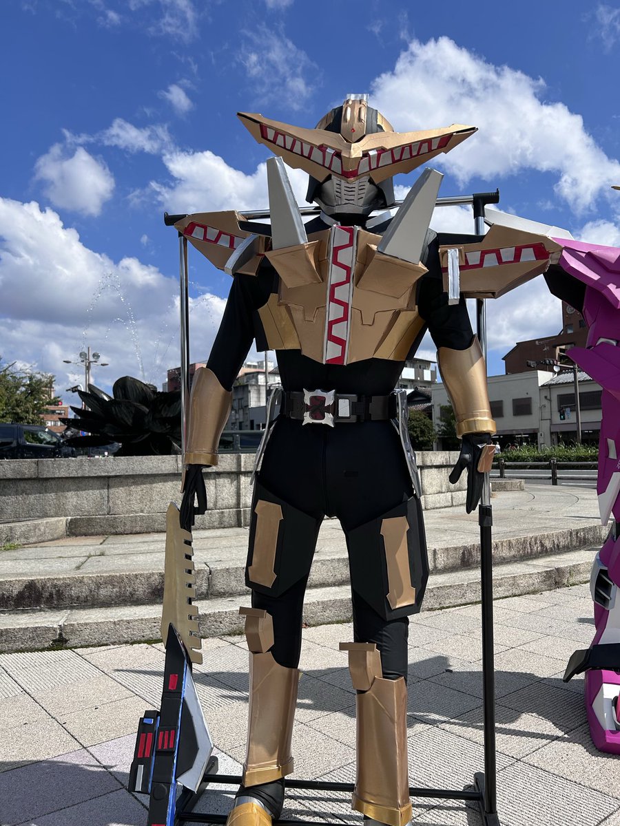 Reochandes's tweet photo. 京都でガオウ展示してまーす https://t.co/3JhYpvm2fP