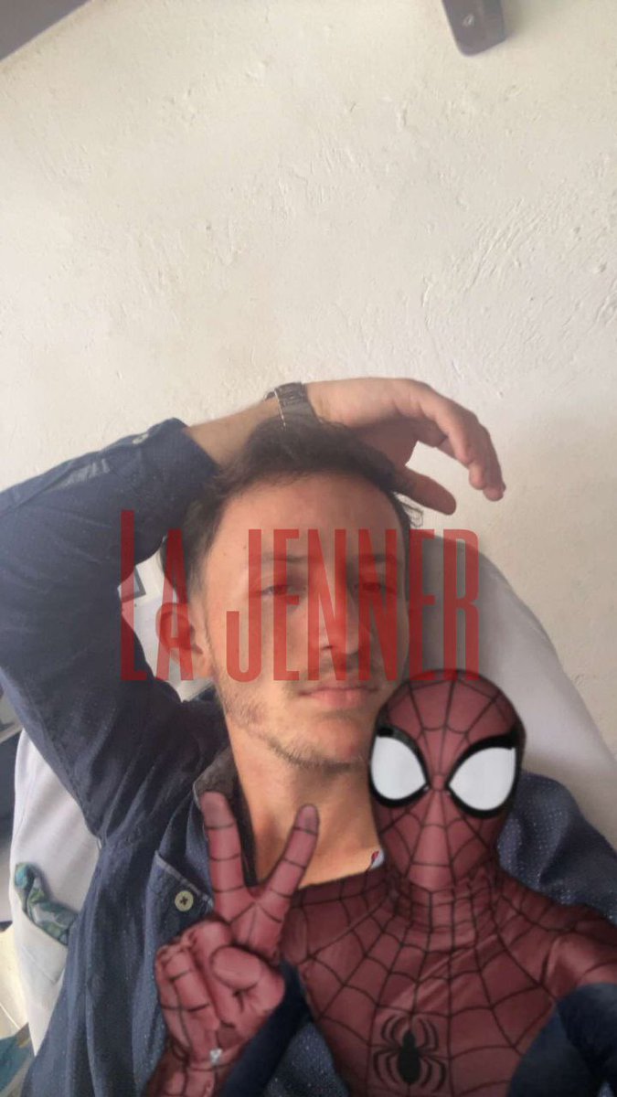 LAFUCKJENNER's tweet photo. Se puso caliente en su trabajo y se la sacó 🥴🔥

https://t.co/YuYuZL5FwF🌹 https://t.co/P7tfiOMkVS