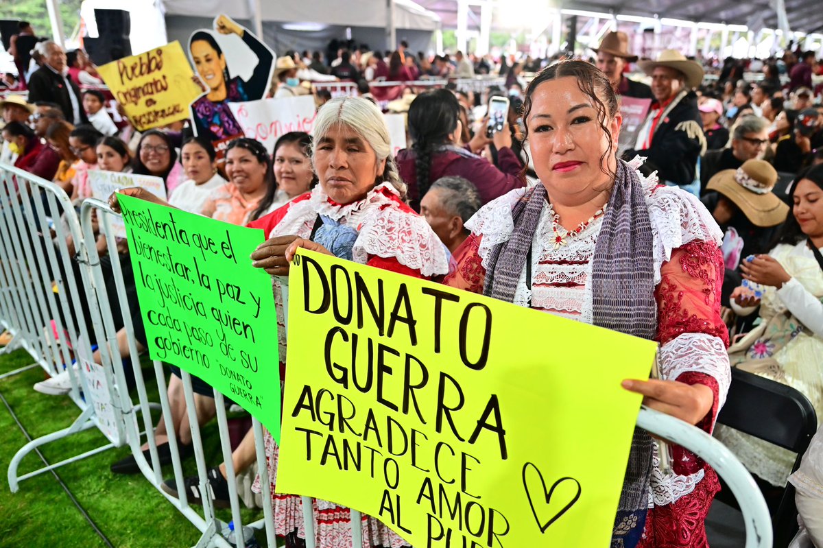 delfinagomeza's tweet photo. El Pueblo mexiquense está listo para recibir con los brazos abiertos a nuestra querida Presidenta @Claudiashein.
Gracias por todas las acciones y el apoyo para el Estado de México, Presidenta. ¡La tenemos en el corazón!
#HonestidadYResultados #ElPoderDeServir https://t.co/6ERyYJJTCf