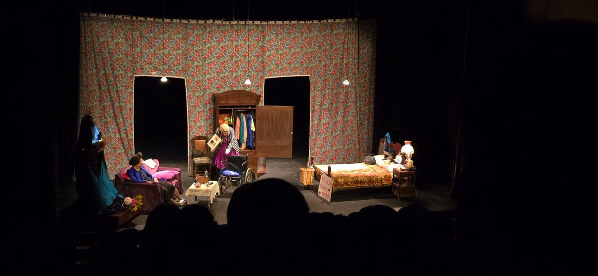 festiteatroenvi's tweet photo. A esta hora 28 FESTITEATRO ENVIGADO 2026
Obra: Viernes Santo con @teatriados 
Lugar: Teatro Otraparte. 
Organiza Corporación El Ágora en asocio con la Alcaldía de Envigado y su Secretaría de Cultura.  
Inscripciones en este link: https://t.co/9P8EEGXwll…

Gracias a @ComfenalcoAnt #DESur, @Enviaseo #LitografíaLinesl @IUEOficial @Comfama @AburraSur

Informes en el teléfono 604 4440445