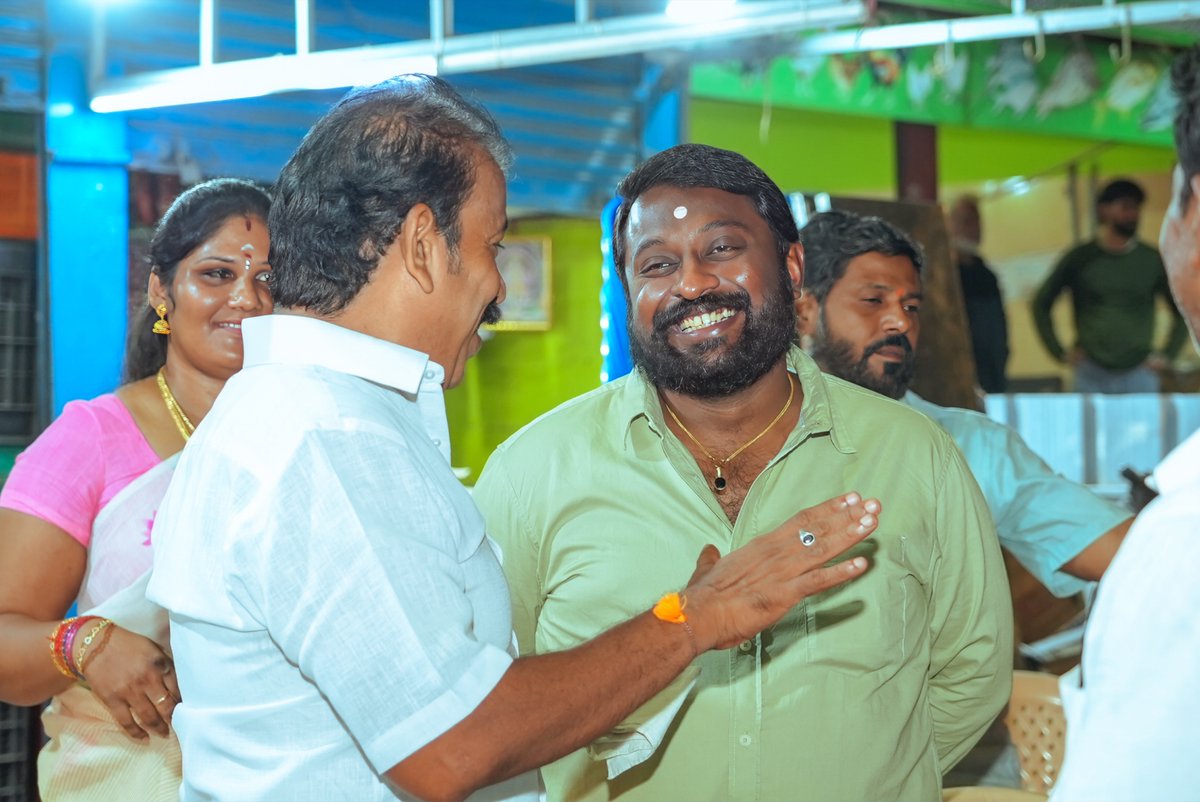 SuryahSG's tweet photo. Blessed to participate in #VinayagarChaturthi program in #SouthChennai Parliamentary Constituency, #Virugampakkam Assembly Constituency organized by Hindu Munnani.

#தென்சென்னை பாராளுமன்ற தொகுதி, #விருகம்பாக்கம் சட்டமன்ற தொகுதியில் இந்து முன்னணி சார்பில் நடைபெற்ற விநாயகர் சதுர்த்தி சிறப்பு வழிபாட்டு நிகழ்ச்சியில் பங்கேற்று, விநாயகப் பெருமானை தரிசித்து வழிபாடு செய்ததில் பெருமகிழ்ச்சி அடைகிறேன்.