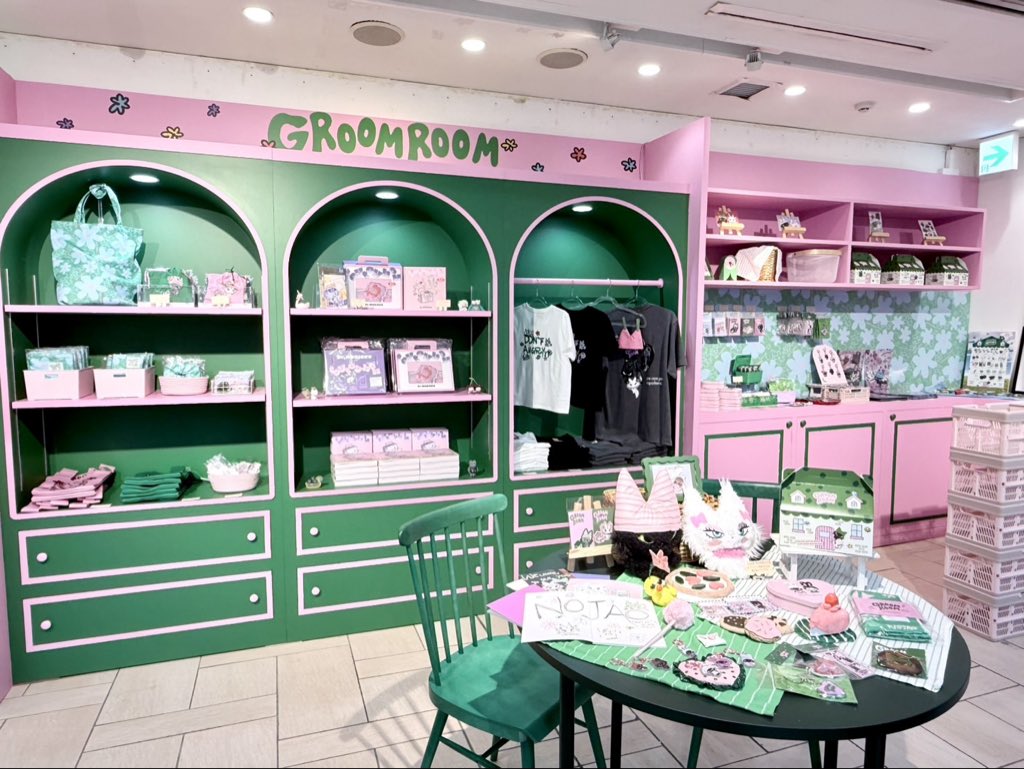 groomroom_nojao's tweet photo. みんなGROOMROOMに遊びに来てね💖

9/29までルミネエスト新宿B1にて開催中！💚🩷

#groomroom https://t.co/QhEVOw2m4w