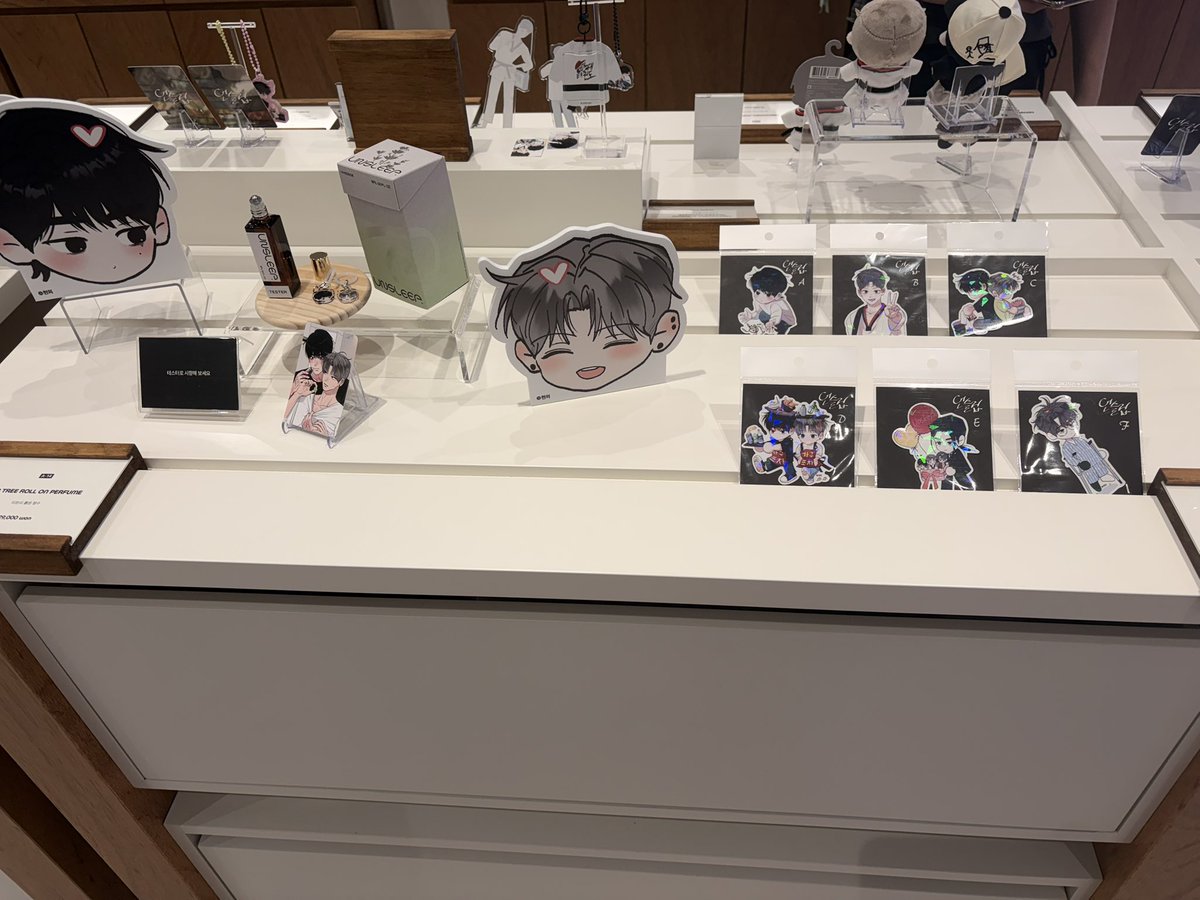 Muelsysee_rain's tweet photo. #카페레봄 #언슬립카페 #언슬립 #레진 https://t.co/RdG90wJIX0