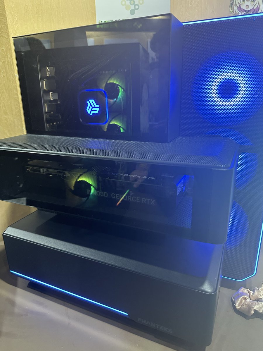 Lymu8don's tweet photo. えぐい形のpcあった
#STORM https://t.co/iaXm8mLGI4