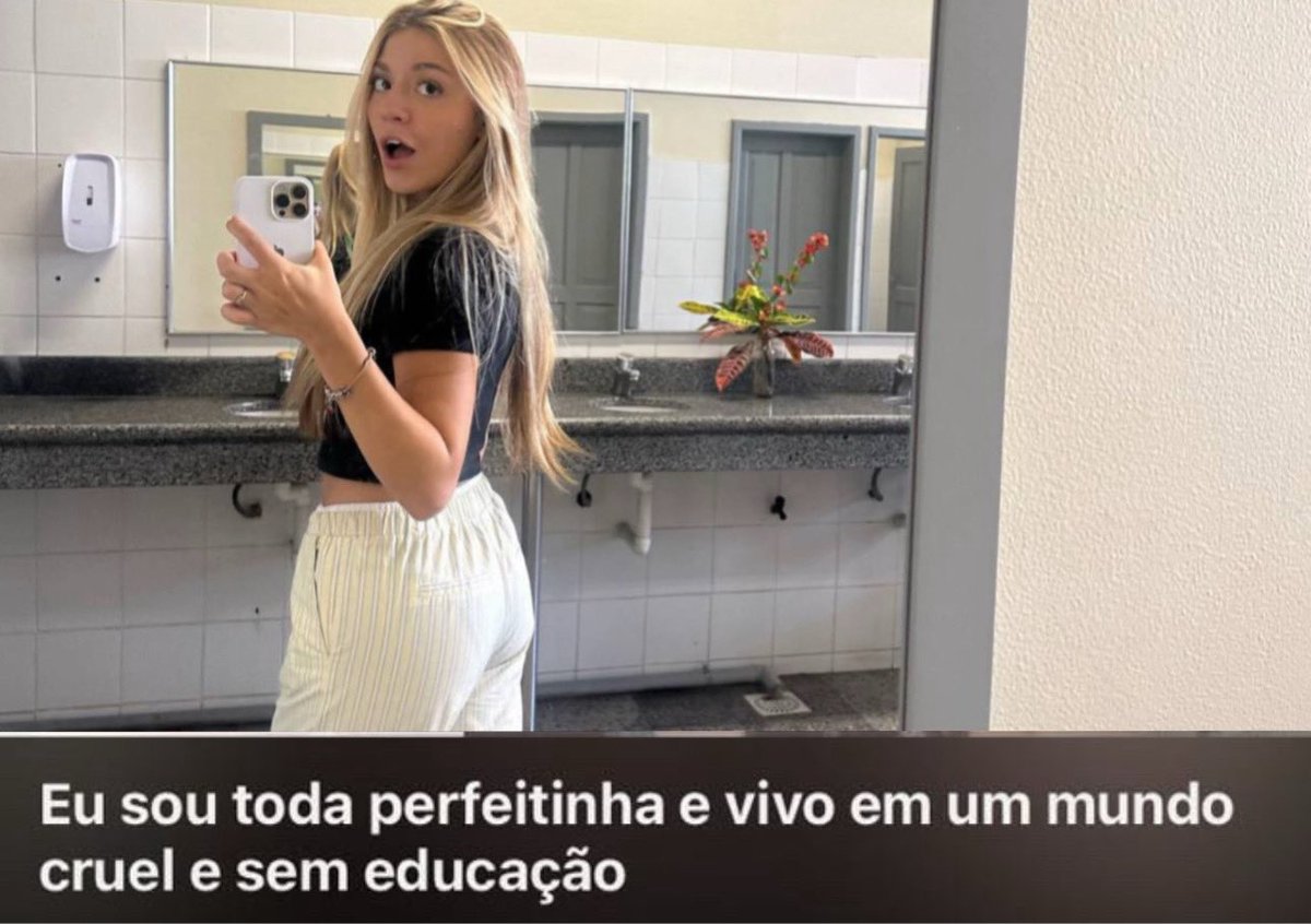 MAL03FOR's tweet photo. oi p quem n sabe eu gosto muuuuito de ter amigos p ser falante ent curte ai pfv e ganhe uma alice na dm 🤸🏼‍♀️🤸🏼‍♀️🤸🏼‍♀️ https://t.co/Ie4WJSOWju
