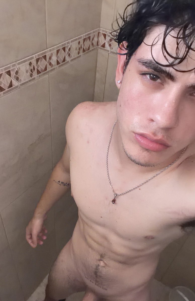 leag2007's tweet photo. te estoy esperando en mi telegram VIP
solo 300 pesos🇲🇽🔥 https://t.co/6gxxRatEj5
