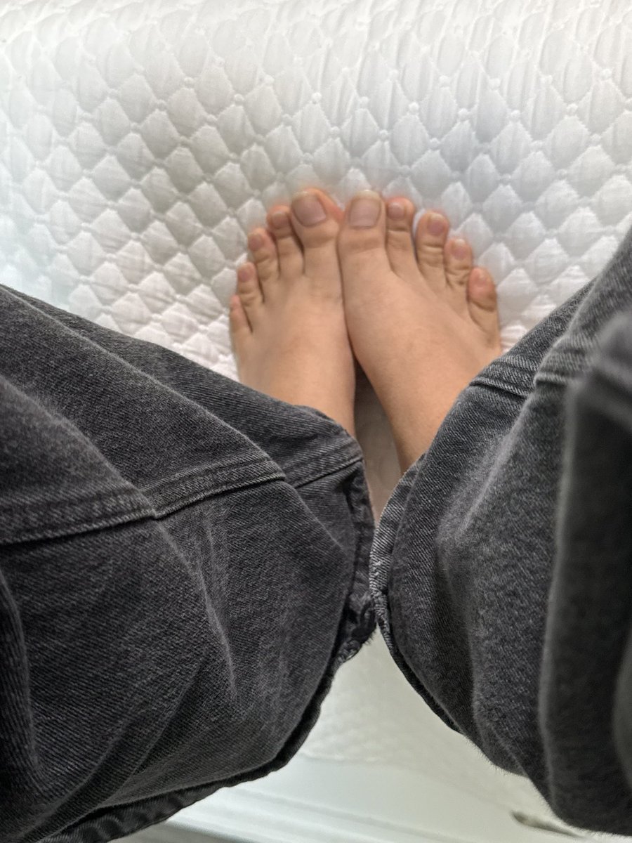 Leothecatcher's tweet photo. ex girlfriend feet #feet #trib #feetfetısh https://t.co/2Sq3QrSu9b
