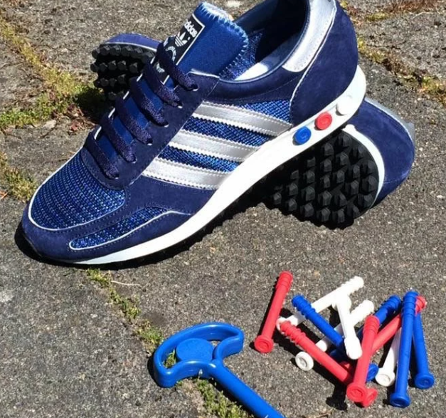 Lgp67402227's tweet photo. @LASCALOFERTA Adidas lo tenía en los  años 80. https://t.co/6XBIEQ7LEY