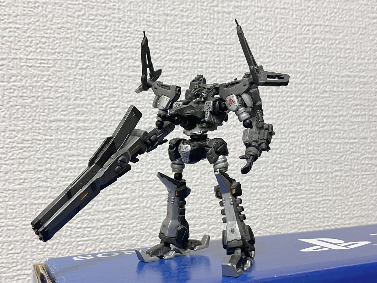 rightningsilver's tweet photo. ストラクチャーアーツACが禁断の延期二度打ちしてるし新弾の情報も無いからずっとワンコインフィギュアいじってる https://t.co/CwKXPUAbfJ