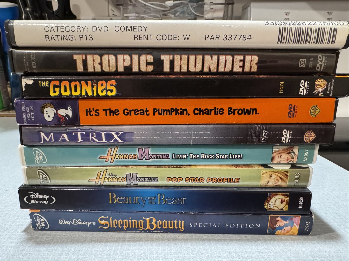 dvdpurchaser's tweet photo. Today’s haul of $1.99 goodwill finds. Scooped another blockbuster rental. https://t.co/NIh88iFLZV
