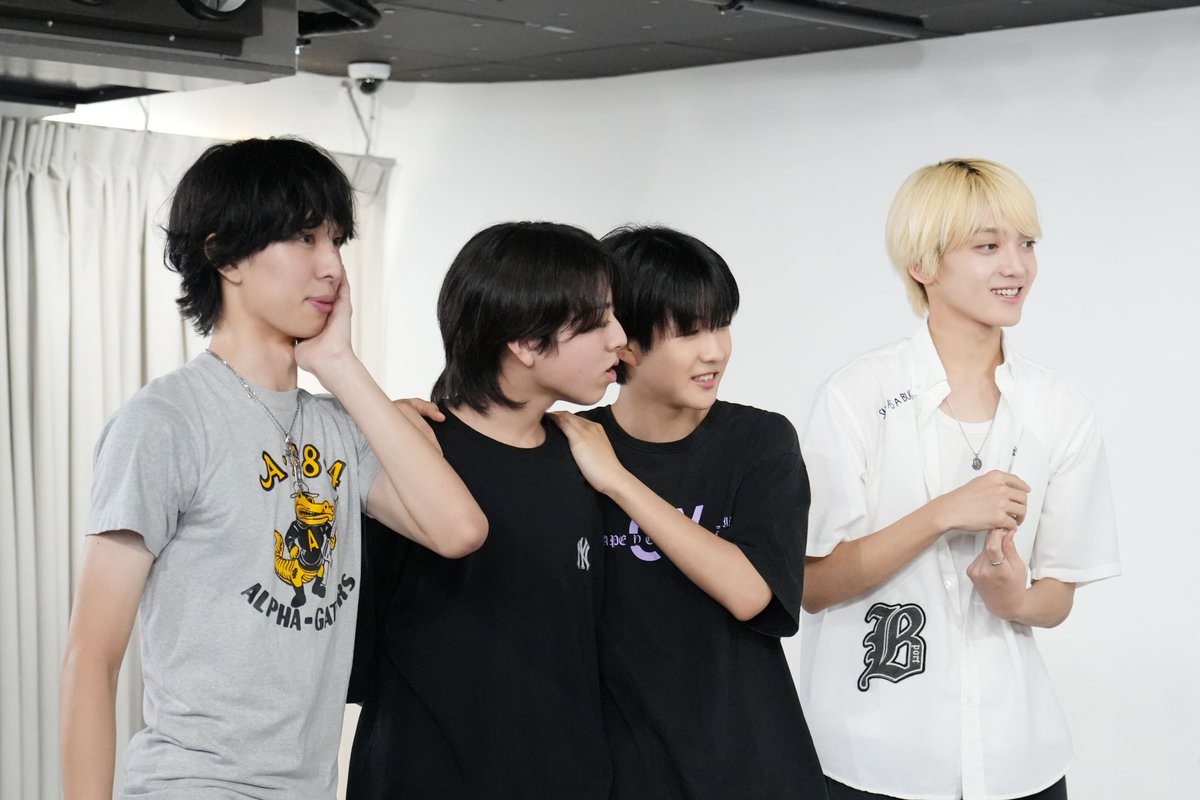 bmsg_trainee's tweet photo. ⸜ 📷✨ ⸝

#61 | 同じお題の絵を探せ！記憶&amp;推理力が大事な白熱ゲーム
【TRAINEE’s PARK | お絵描き神経衰弱】
🔗https://t.co/CUnEZeyi2E

コメント欄もチェック👀！

#TRAINEESPARK
#BMSGTRAINEE #BMSG https://t.co/cPyO397T8S