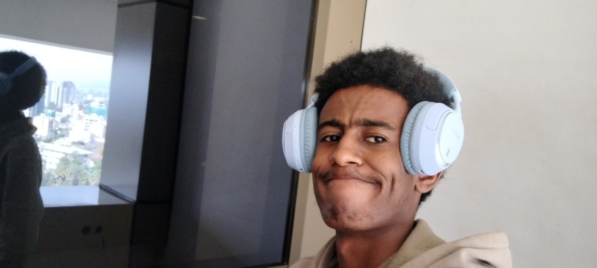 FuadTesfay24's tweet photo. Am 19 From Ethiopia   
Founder and devloper  

Delusional developer and loves building crazy things if you're like me let's connect and talk ?! https://t.co/3f1bB4lQAp