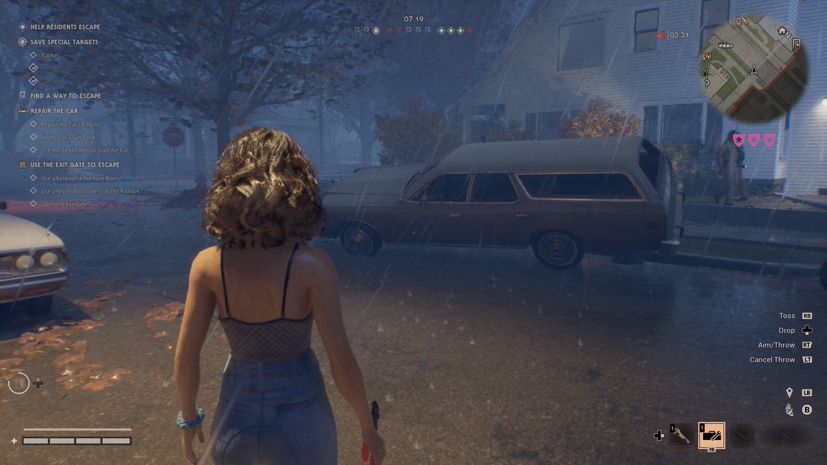 HaddonfieldsHo's tweet photo. nice parking michael. https://t.co/GKxvMcYdKV