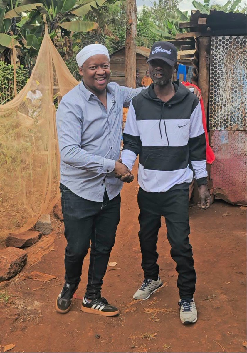 Bossyator's tweet photo. Kenyan politics &amp; liberation journey in a nutshell. https://t.co/EzDxxbBlov
