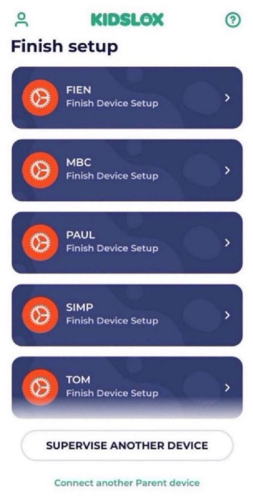 brattyyrose's tweet photo. He accepted my Kidslox code without hesitation. Good boy who’s next 😌? 

#Findom #nsfwtwt #paypig
#Techdom #Humiliation #parental #control https://t.co/sHqj44gYnF