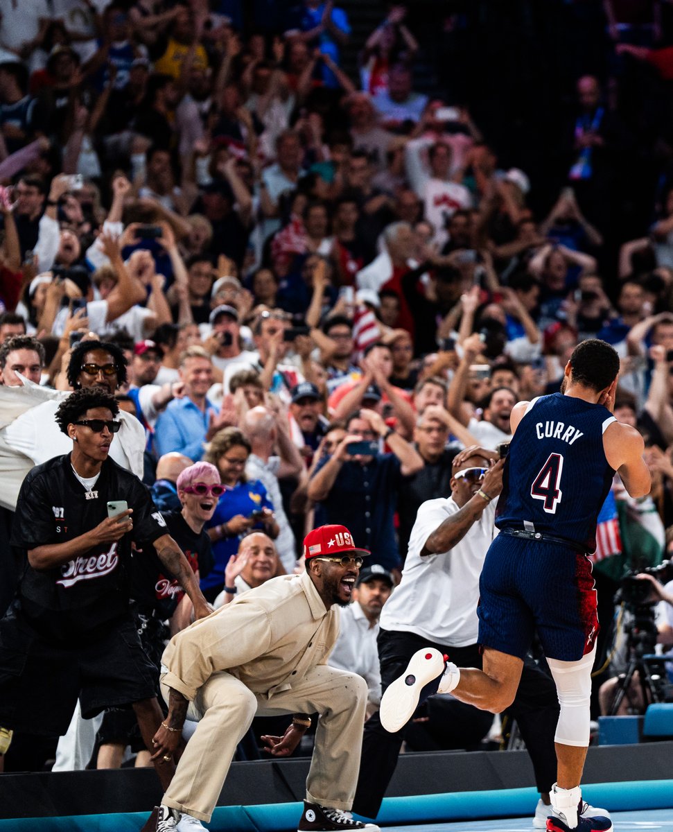 FIBA's tweet photo. Wardell, Wardell Stephen Curry is the man's name. 💤 https://t.co/pBLMgW4Lrf