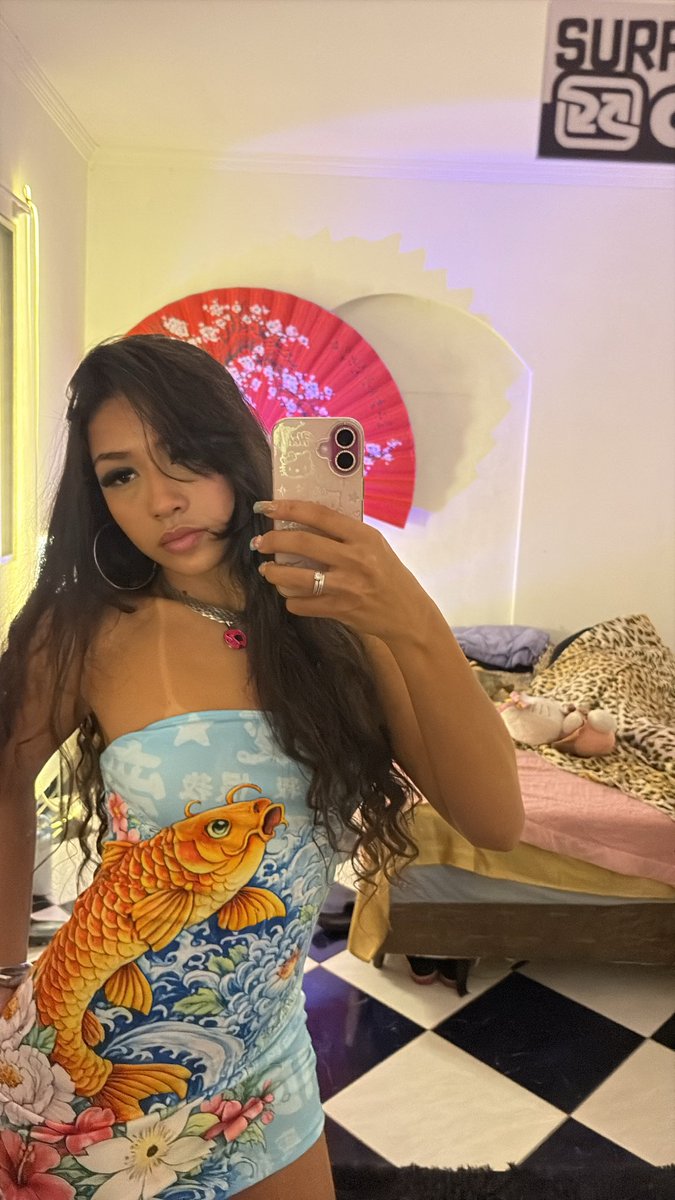 longedetudo77's tweet photo. Oi Deuses posso tatuar uma carpa? Sim ou no 😔 https://t.co/ns9QAvhHxV