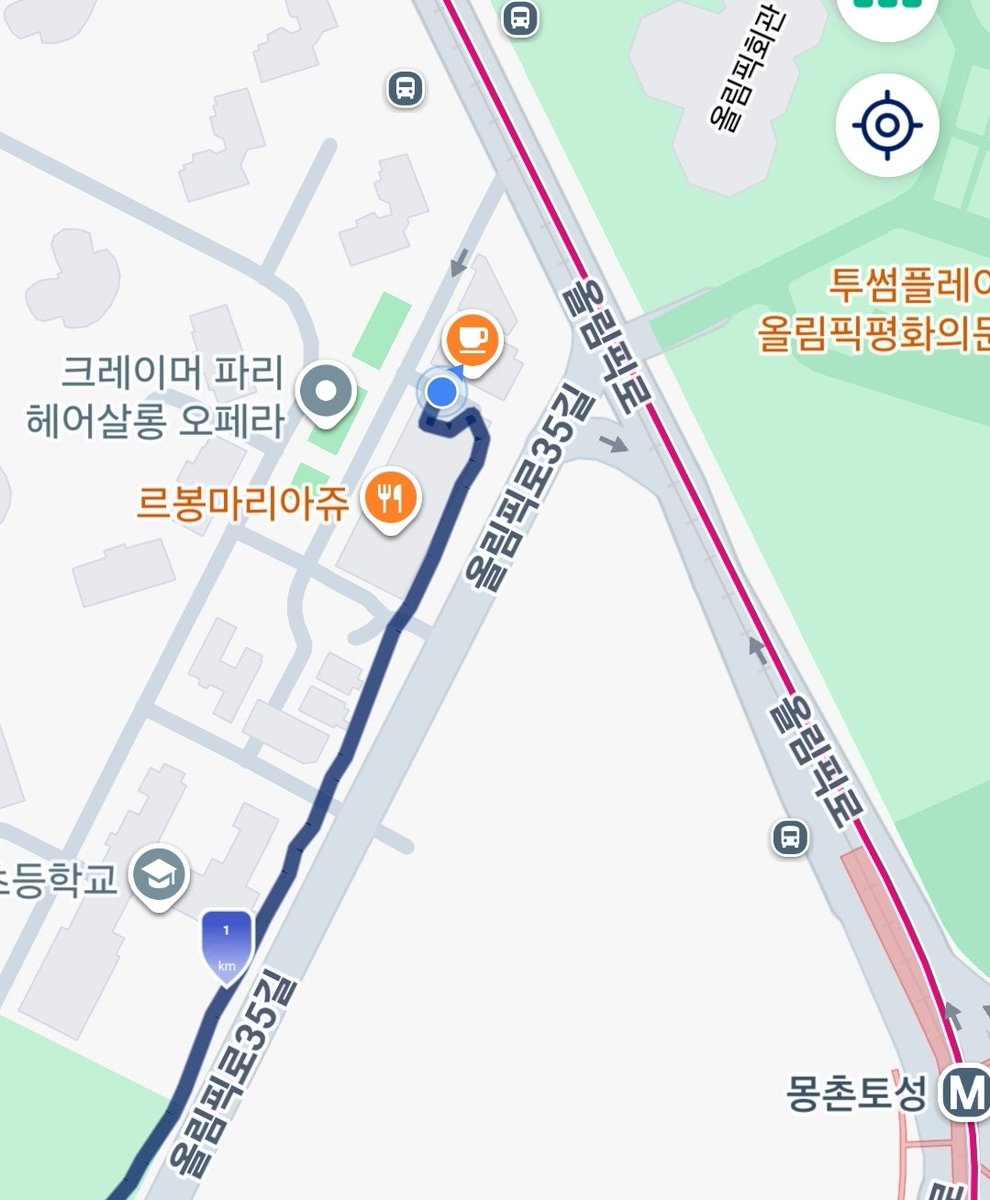 thanksrun's tweet photo. #EnjoytheRun! #jogging
#올림픽공원 맞은편
#파크3단지 상가1층
#해우소에서

#성내천
#언덕운동 2회
#stretching~스콰트 풋샵 벤치프레스
20260918 불금 p.m 09;30

#RunHappy~ 즐거운러닝 기분~ https://t.co/IDDXOG8ijb