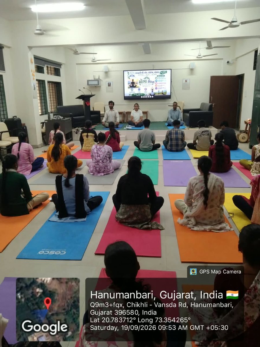 gbedvansda's tweet photo. 🧘‍♀️ Yoga Session 🧘‍♂️

19 September 2026

Government B.Ed. College, Vansda organised a Yoga Session on 19 September 2026 to promote physical well-being, mindfulness and holistic development among the trainees.
🧘 Ms. Darshana Tandel demonstrated various Yoga Asanas. https://t.co/qQSbHLtD3l