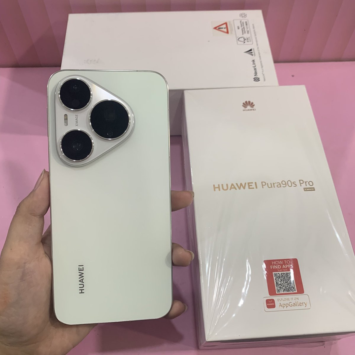 zndy44__'s tweet photo. HUAWEI PURA 90S PRO 12/512GB

• Baru 1 minggu pakai
• Kondisi mulus perfect
• Nominus
• Fullset Original
• Kondisi seperti beli baru
• Siap pakai

Bogor | COD | Bisa Tukar Tambah | Rekber Shopee 1,11% | WA: 0895364323338
#zonauang #wts https://t.co/xh47WWw1B7