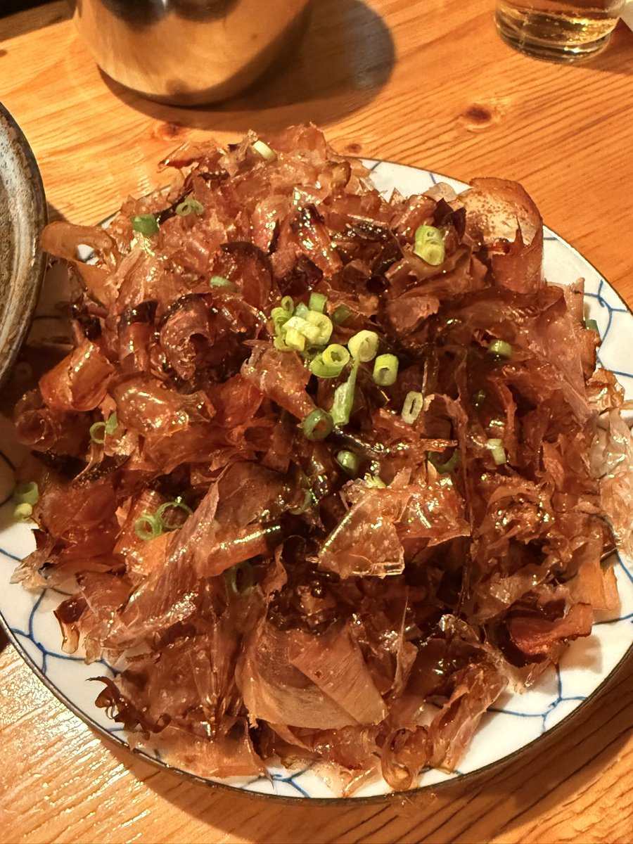 JoggerNz's tweet photo. 太好吃了啊，食材很重要，美食很多不是靠调料，而是靠新鲜和原汁原味的烹饪 https://t.co/MCrAZ9KoMT