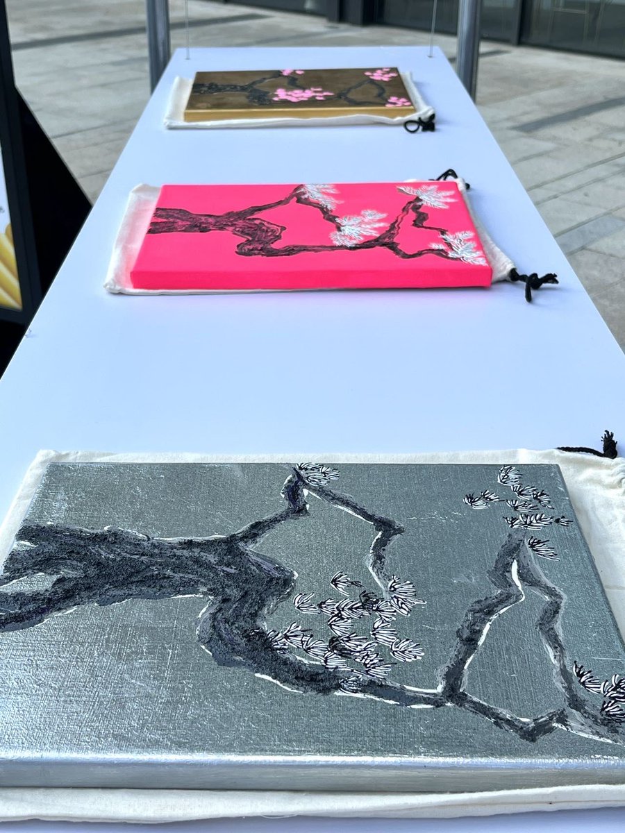 aeliz402814's tweet photo. Art is not what you see, but what you make others feel—spent a morning at the street art workshop, mixing colors and smiles with fellow creators. https://t.co/lwc36xiSE0