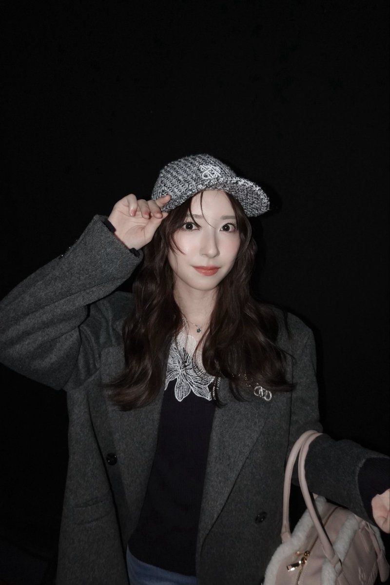hinatazaka46's tweet photo. 本日開催「第43回 マイナビ 東京ガールズコ��クション 2026 AUTUMN/WINTER」

に #金村美玖 が出演いたしました🍣💖

このあと、
#小坂菜緒 #藤嶌果歩
#大野愛実 #松尾桜

が出演いたします👗

配信もございますのでぜひご覧ください☀️
https://t.co/zveUo0Ra9Y

#マイナビTGC #TGC #日向坂46 https://t.co/QCz8rzu5eZ