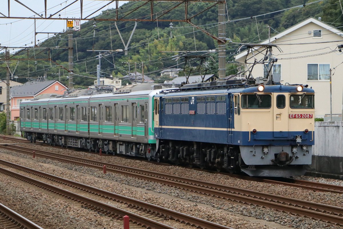 Gngn_0328's tweet photo. 2026/9/10
9862レ 大場工場出場甲種
EF65 2087+伊豆箱根鉄道5000系5505F https://t.co/EU99GnucC8