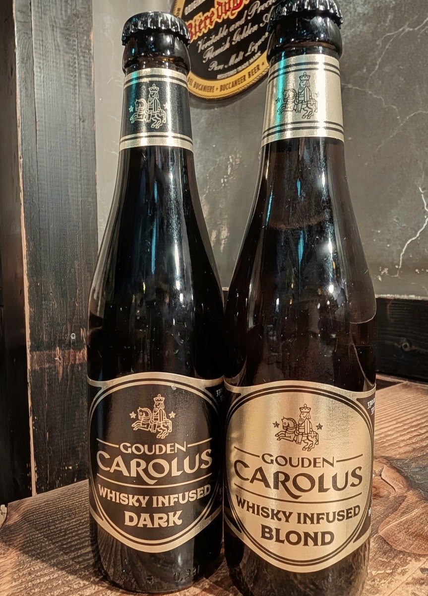 Shibuya_Belgo's tweet photo. 【新着ボトルビール】
GOUDEN CAROLUS WHISKEY INFUSED BLOND&amp;DARK
カロルストリプルの麦汁から蒸留されバーボンの古樽で熟成後、特注のオーク樽を使用して造られた、グーデンカロルスシングルモルトウィスキーを融合させた傑作を330mlの小瓶で。夏から秋に変わった今に相応しい味わいの2種です。 https://t.co/sWConWzITc